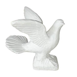 diakosmitiko-peristeri-epano-se-petra-me-anoigmena-ftera-lefko-01.603.952