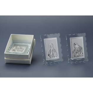 eikona_gualini_se_koutaki_dorou_vaptisi_gamos_00.700.775