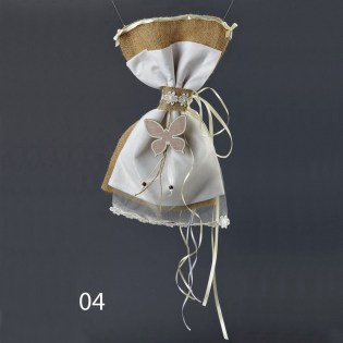 fiogkos_megalos_yfasmatinos_stolismenos_gamos_vaptisi_00.701.554