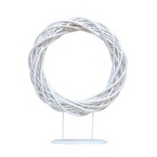 stefani_mpampou_me_vasi_epitrapezio_leyko_gamos_vaptisi_00.601.358